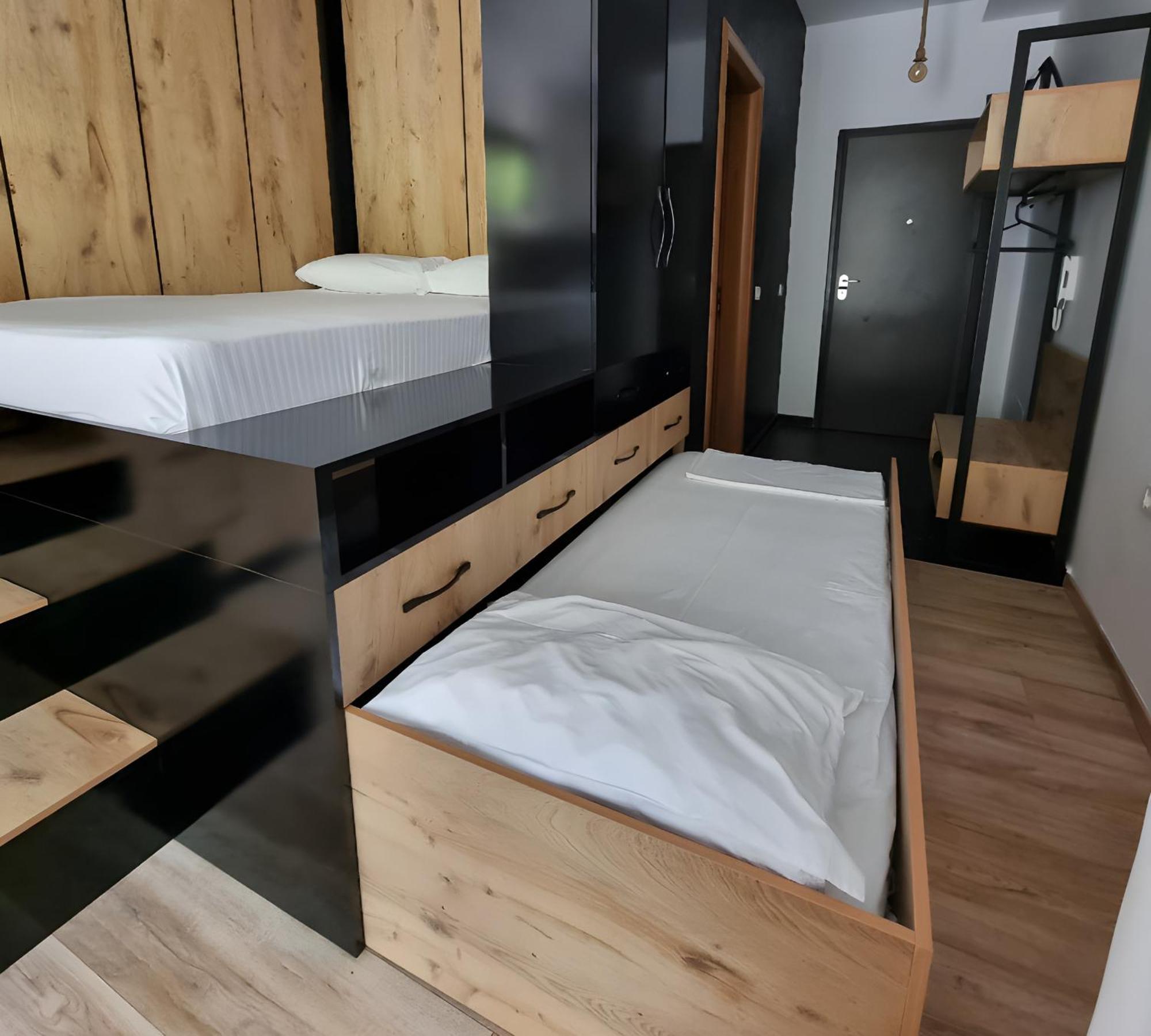 Teo'S Deluxe Studios Vlorë Eksteriør bilde